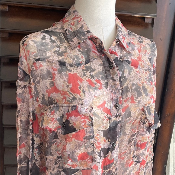 IRO Paris Blaze Gorgeous Top Oversized 36 Floral Button-Up Blouse Fits M / L - Picture 4 of 14